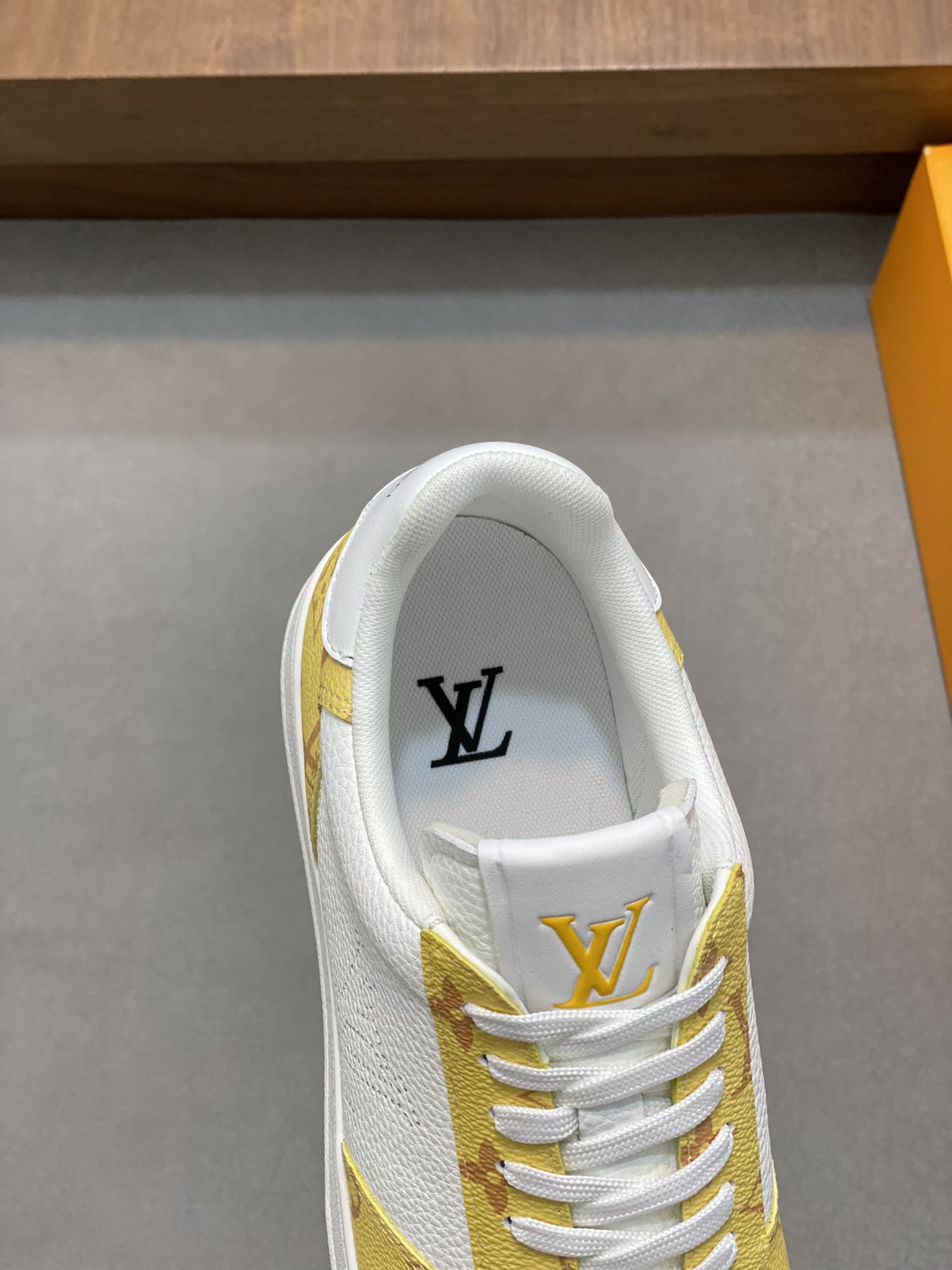 Louis Vuitton Low Shoes